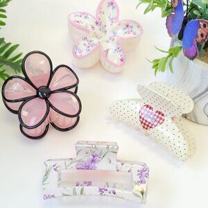 ✨Bundle 4 PCS | Assorted Hair Clips Flower Claw Clips Hair Accessories✨